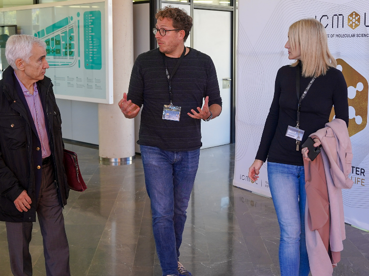 El Comisionado del Gobierno para el PERTE de los ‘Microchips’ visita el Inst...